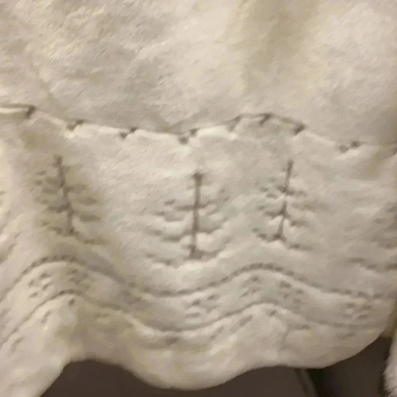 Faux fur vintage winter  coat with tree details - Picture 7 of 11